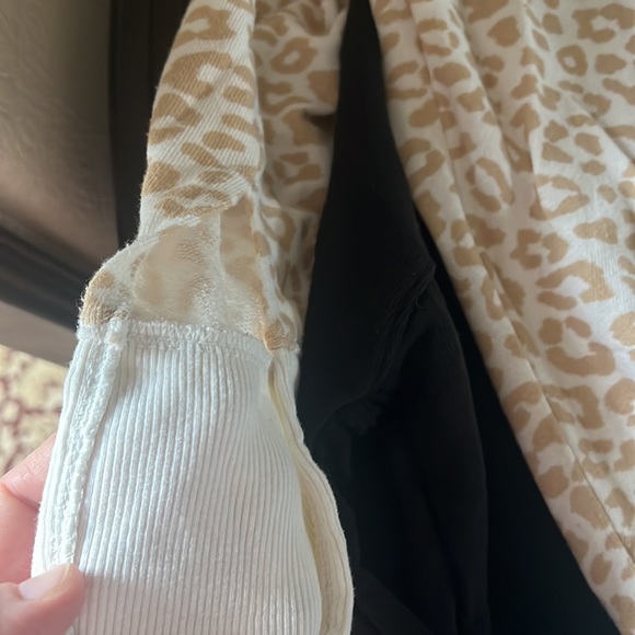 Set of sweatshirts - Picture 5 of 5